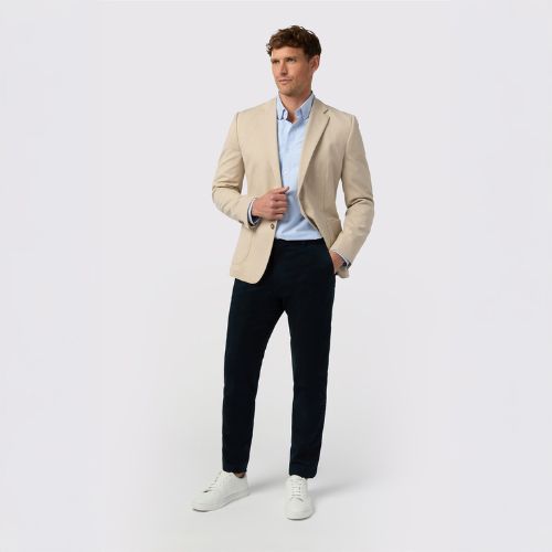 How to Wear Chinos: Men's Fits, Rises and Outfits | Suit Direct How to Wear Chinos: Men's Fits, Rises and Outfits | Suit Direct